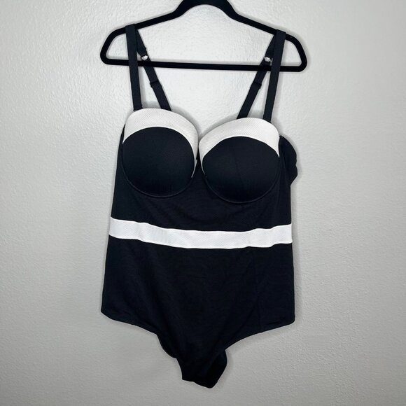 Torrid Size 5X Black & White Underwire One-Piece Swimsuit - Picture 2 of 10